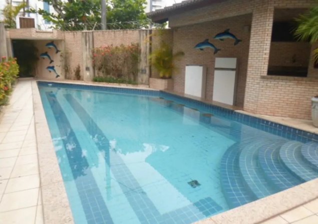 imóvel com 600m²