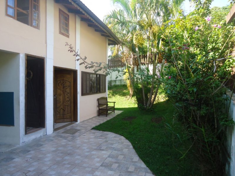 imóvel com 400m² - centro - Bombinhas
