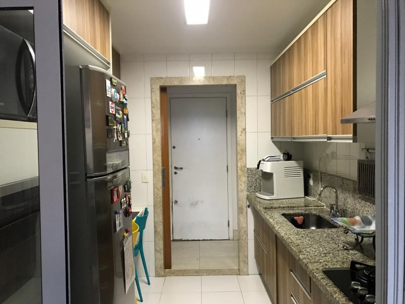 Apartamento à venda Ponta da Praia com 102m² e 3 quartos por R$ 680.000 - 1371247506-whatsapp-image-2019-04-04-at-18.jpeg