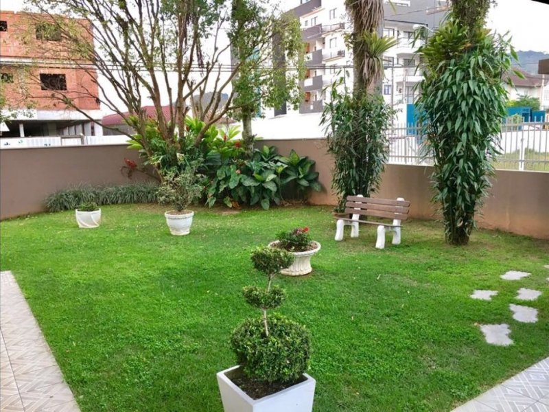 Apartamento à venda Centro com 7500m² e 3 quartos por R$ 290.000 - 1271182050-e57660eb-0dab-4ced-85a6-93588fffd938.jpeg