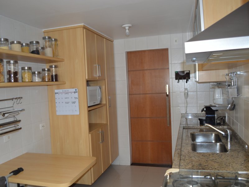 Casa de condomínio à venda Vila Tramontano com 220m² e 3 quartos por R$ 1.300.000 - 1039990576-cozinha-2.JPG