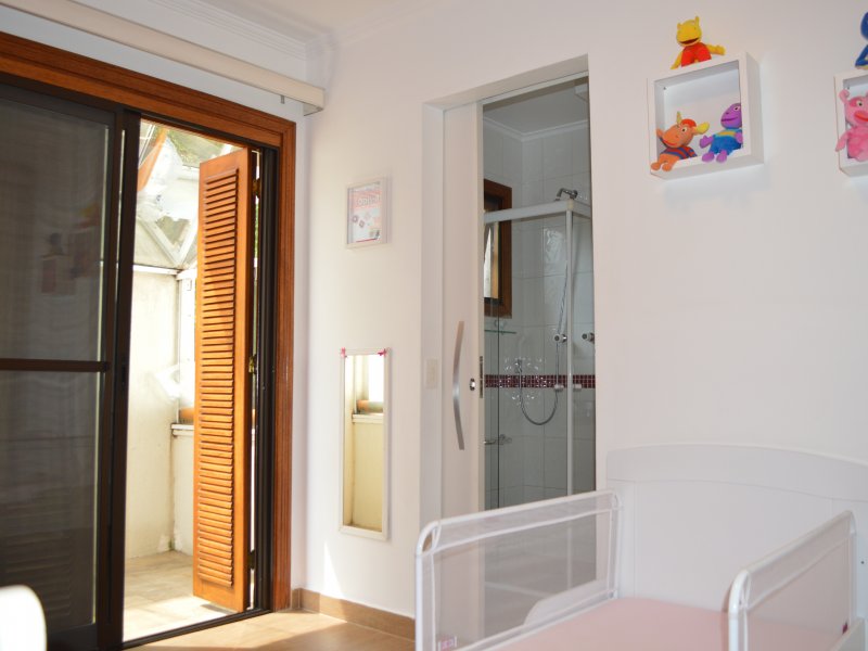 Casa de condomínio à venda Vila Tramontano com 220m² e 3 quartos por R$ 1.300.000 - 296853993-suite-2-3-com-varanda-lateral.JPG