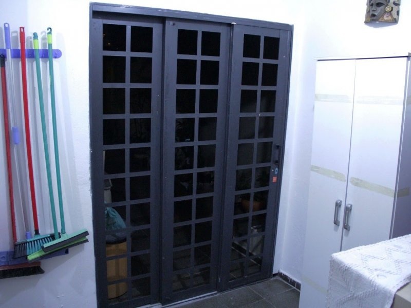Casa à venda Tremembé com 140m² e 3 quartos por R$ 670.000 - 1101663318-quintal-coberto.jpg