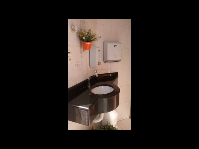 Apartamento à venda Centro com 90m² e 3 quartos por R$ 350.000 - 1163113948-banheiros-churrasqueira2.jpg