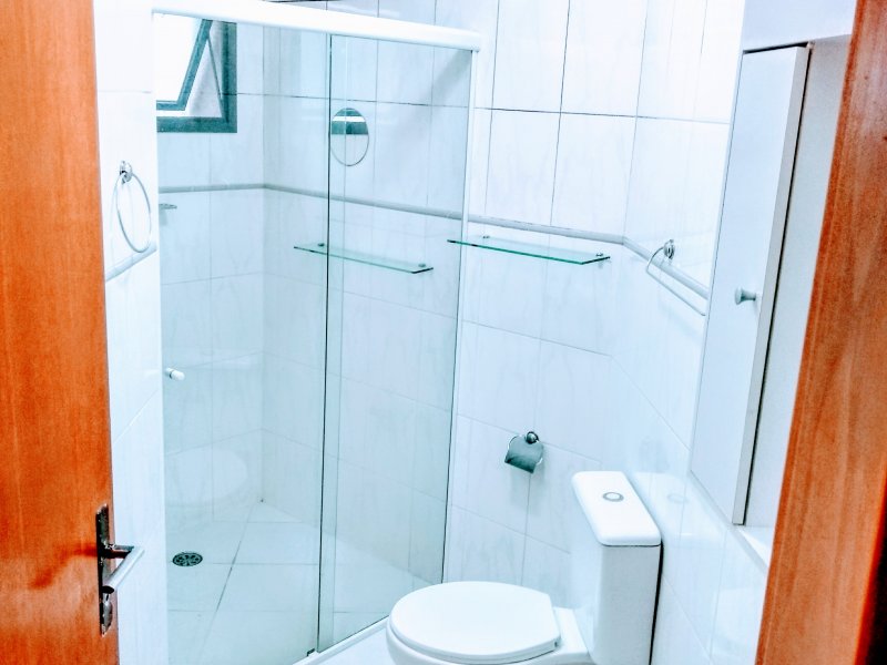 Apartamento à venda Centro com 90m² e 3 quartos por R$ 350.000 - 630767536-banheiro-social.jpg