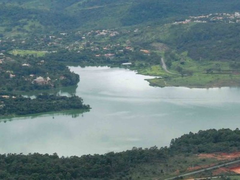 Apartamento à venda Residencial Masterville com 80m² e 3 quartos por R$ 175.000 - 663703439-lagoa.jpg