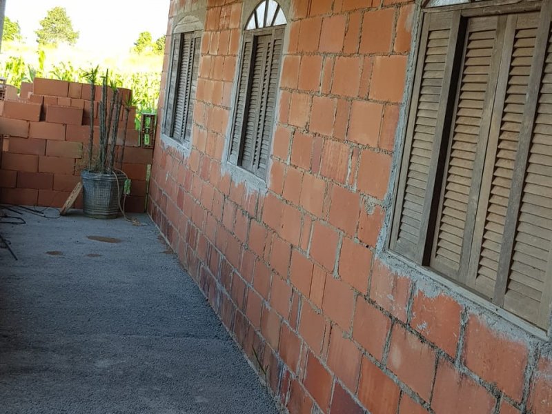Chácara à venda Carafa com 1500m² e 3 quartos por R$ 170.000 - 1845070936-varanda-quartos.jpeg