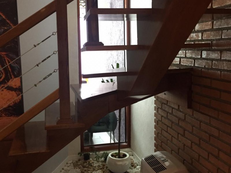 Casa para alugar Jardim Guapituba com 250m² e 3 quartos por R$ 650.000 - 1574908198-img-20181110-wa0067.jpg