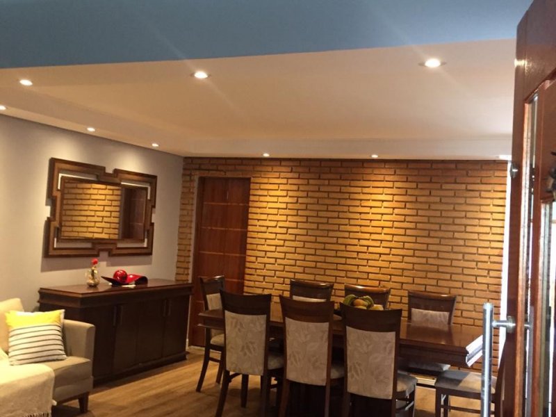 Casa para alugar Jardim Guapituba com 250m² e 3 quartos por R$ 650.000 - 597808179-img-20181110-wa0012.jpg