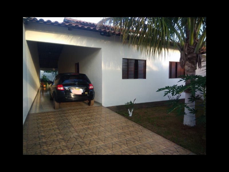 Casa à venda Setor Barcelos com 195m² e 3 quartos por R$ 185.000 - 1055208809-img-20190411-wa0017.jpg