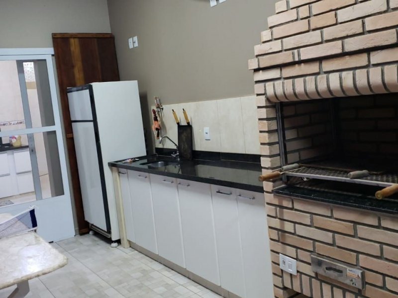 Casa de condomínio à venda Fazenda Santana com 200m² e 3 quartos por R$ 1.090.000 - 1143450444-churrasqueira.jpg