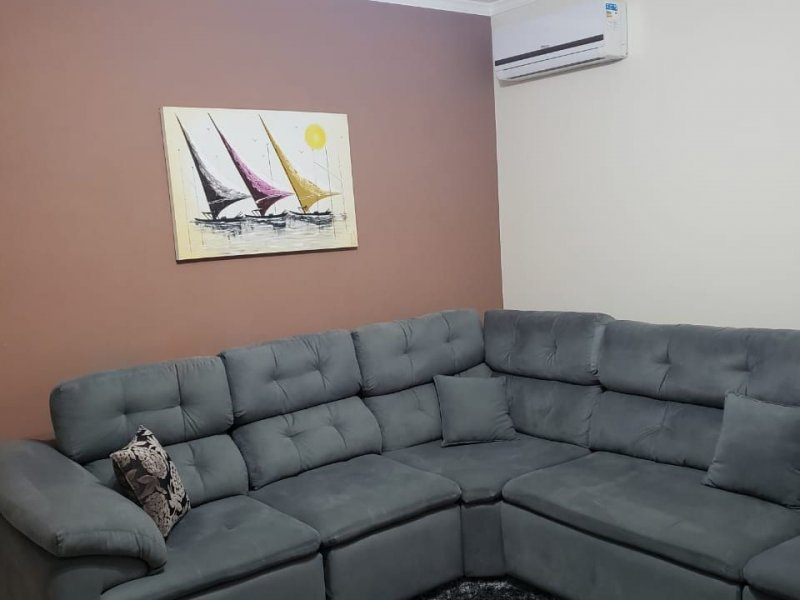 Casa de condomínio à venda Fazenda Santana com 200m² e 3 quartos por R$ 1.090.000 - 1407610346-sala-tv.jpg