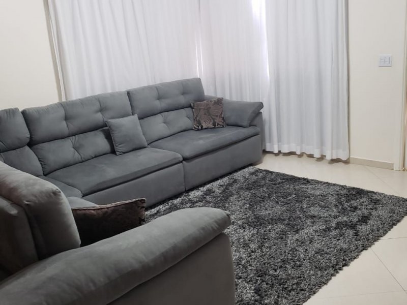 Casa de condomínio à venda Fazenda Santana com 200m² e 3 quartos por R$ 1.090.000 - 2084618051-sala-tv1.jpg