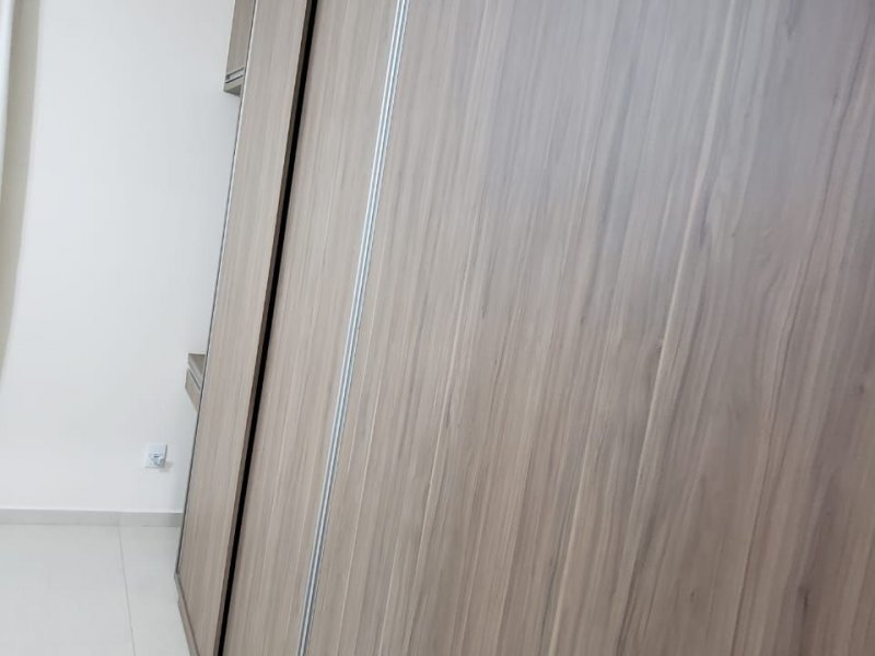 Casa de condomínio à venda Fazenda Santana com 200m² e 3 quartos por R$ 1.090.000 - 600254381-armario-casal.jpg