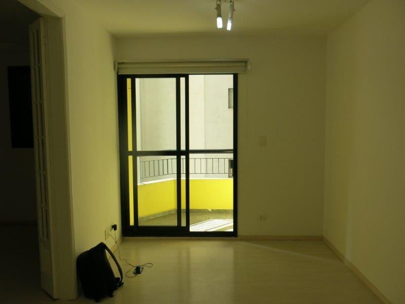 Apartamento à venda Vila Olímpia com 73m² e 3 quartos por R$ 850.000 - 2032651243-sala.jpg