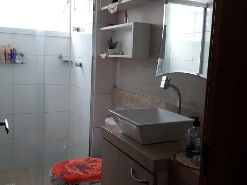 Apartamento à venda Colina do Sol com 67m² e 2 quartos por R$ 175.000 - 246826083-img-20190409-wa0078.jpg