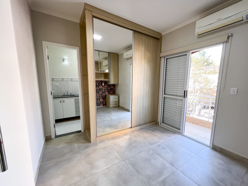 Casa à venda Cidade Jardim com 180m² e 3 quartos por R$ 700.000 - 1010523167-suite-e-banheiro.JPG