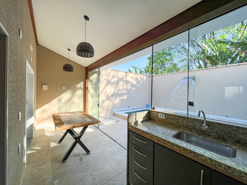 Casa à venda Cidade Jardim com 180m² e 3 quartos por R$ 700.000 - 1460029332-area-externa.JPG