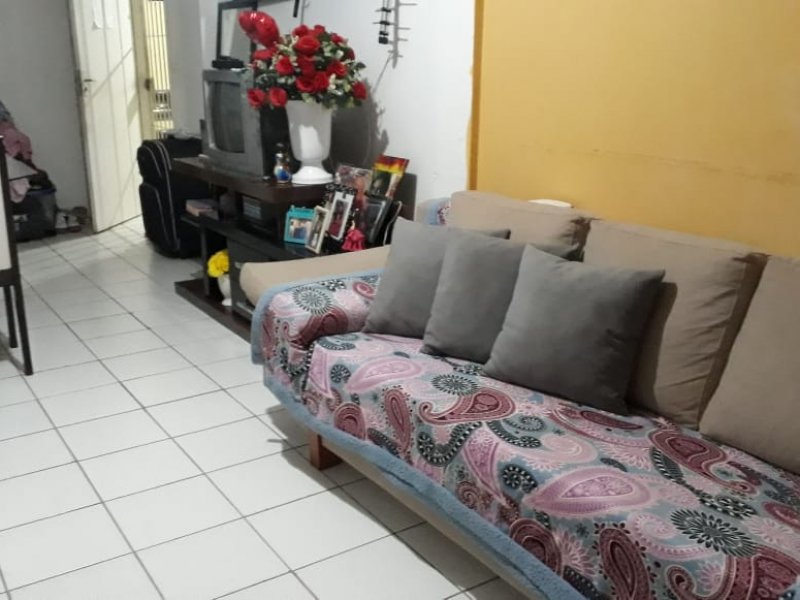 Apartamento à venda Santa Mônica com 50m² e 2 quartos por R$ 170.000 - 2077005683-img-20190330-wa0049.jpg