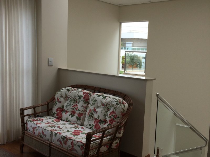 Sobrado à venda Terra Bonita com 285m² e 4 quartos por R$ 1.500.000 - 1827300682-escada-4.JPG