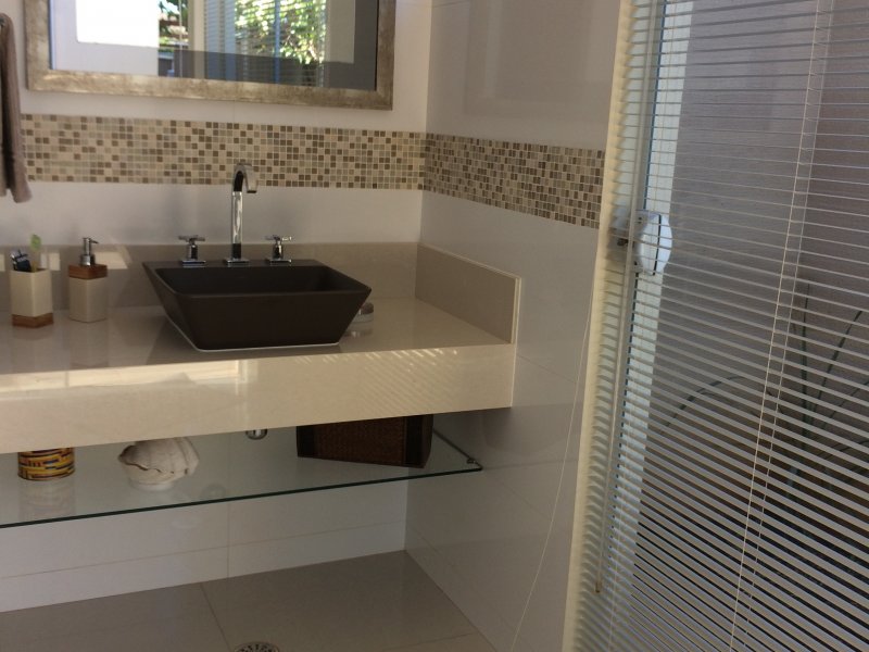 Sobrado à venda Terra Bonita com 285m² e 4 quartos por R$ 1.500.000 - 1893577905-edicula-3-banheiro.JPG