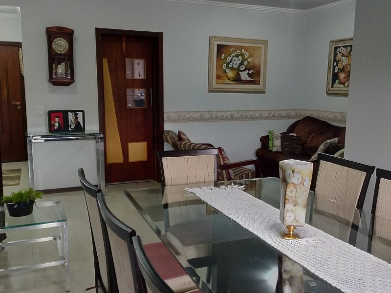 imóvel com 166m² - Portão - Curitiba
