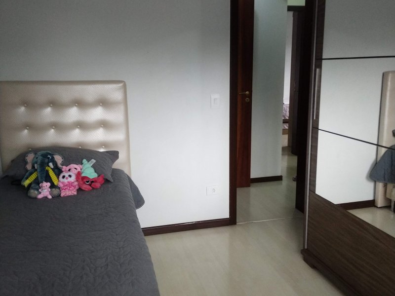 imóvel com 166m² - Portão - Curitiba