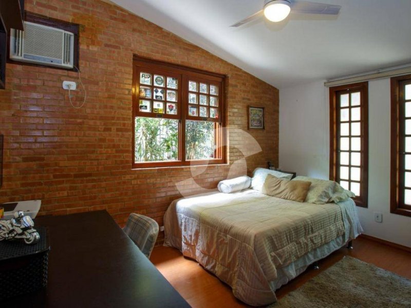 Casa à venda Itaipu com 260m² e 4 quartos por R$ 1.350.000 - 1441270693-d2015112-ae05-4643-872d-519e3d3a87a4.jpeg