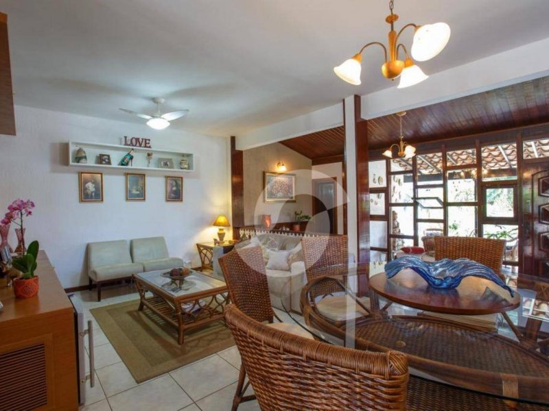 Casa à venda Itaipu com 260m² e 4 quartos por R$ 1.350.000 - 1577043161-7d08bb32-470c-4941-a040-0a745e53e1a8.jpeg