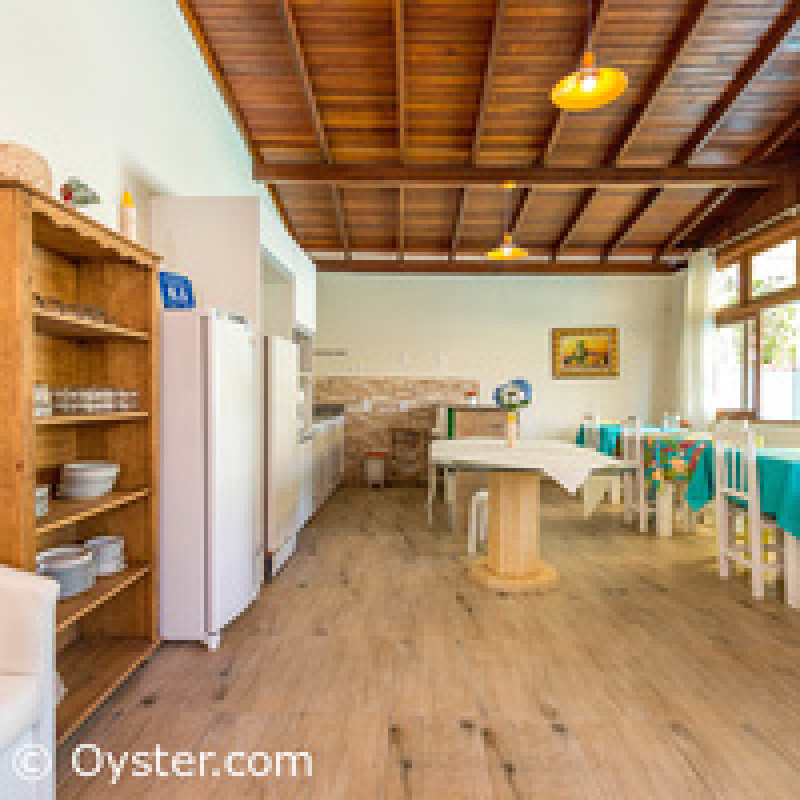 Comercial à venda Ingleses do Rio Vermelho com 1000m² e 15 quartos por R$ 3.500.000 - 1290359791-saladecafe3.jpg