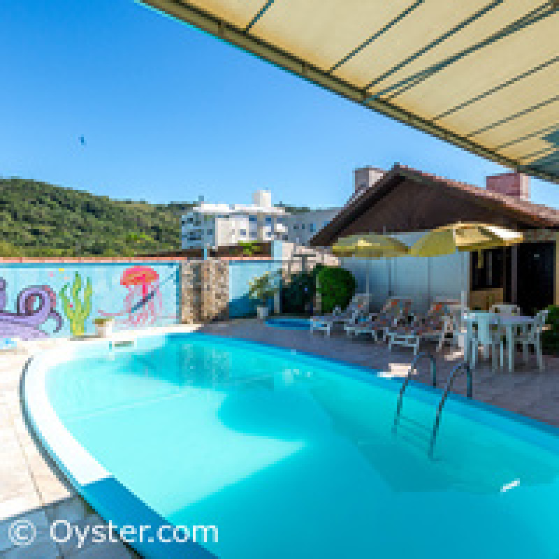 Comercial à venda Ingleses do Rio Vermelho com 1000m² e 15 quartos por R$ 3.500.000 - 1767480058-piscinacabanas2.jpg