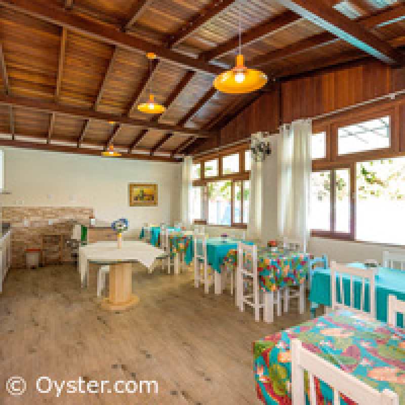 Comercial à venda Ingleses do Rio Vermelho com 1000m² e 15 quartos por R$ 3.500.000 - 252750294-saladeacafe2.jpg