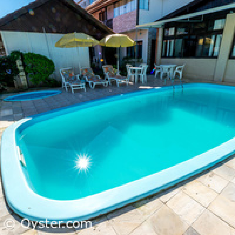 Comercial à venda Ingleses do Rio Vermelho com 1000m² e 15 quartos por R$ 3.500.000 - 318758466-piscinacabanas8.jpg