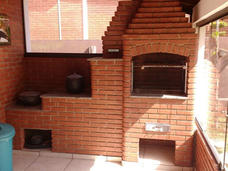 imóvel com 400m² - Clube dos Oficiais - Suzano