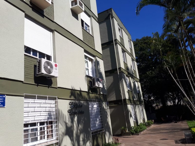 Apartamento à venda Menino Deus com 53m² e 2 quartos por R$ 290.000 - 375377801-whatsapp-image-2020-05-19-at-13.jpeg