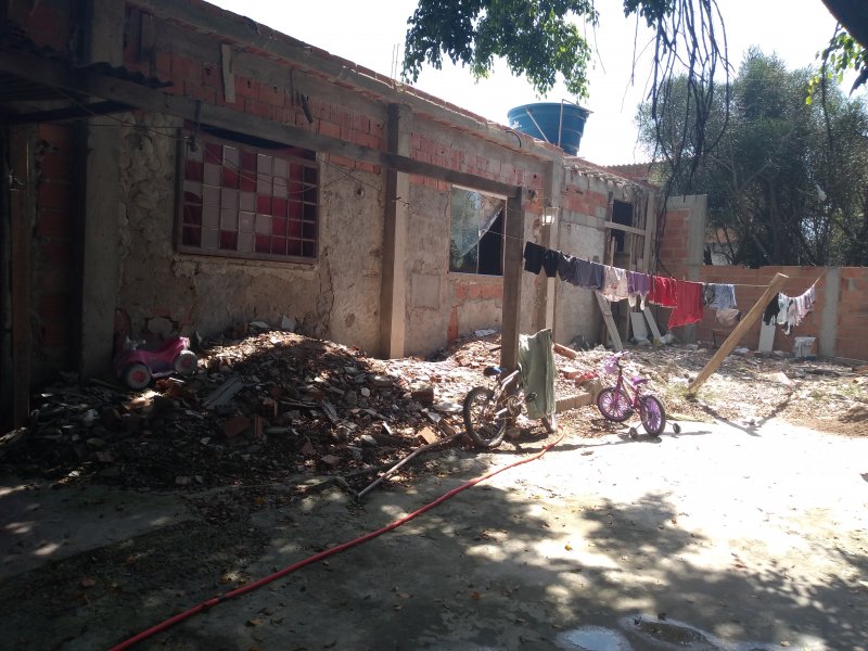 Casa à venda centro com 200m² e 3 quartos por R$ 150 - 178360530-img-20190408-111107474.jpg