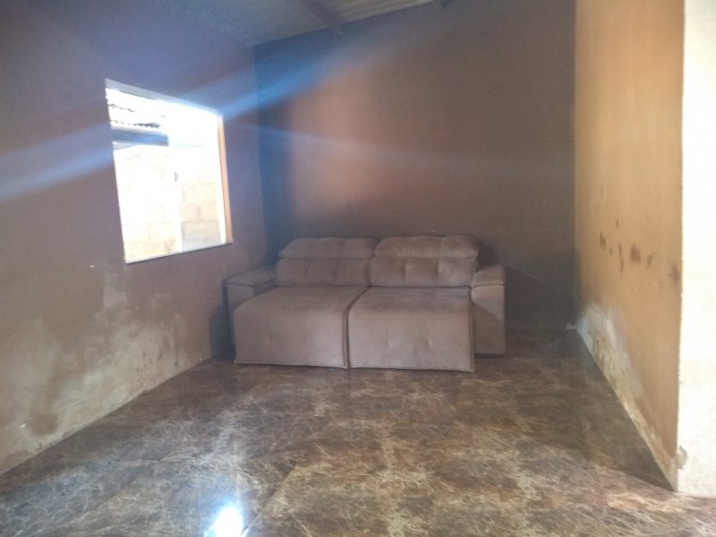 Casa à venda centro com 200m² e 3 quartos por R$ 150 - 669109938-img-20190408-111344254.jpg