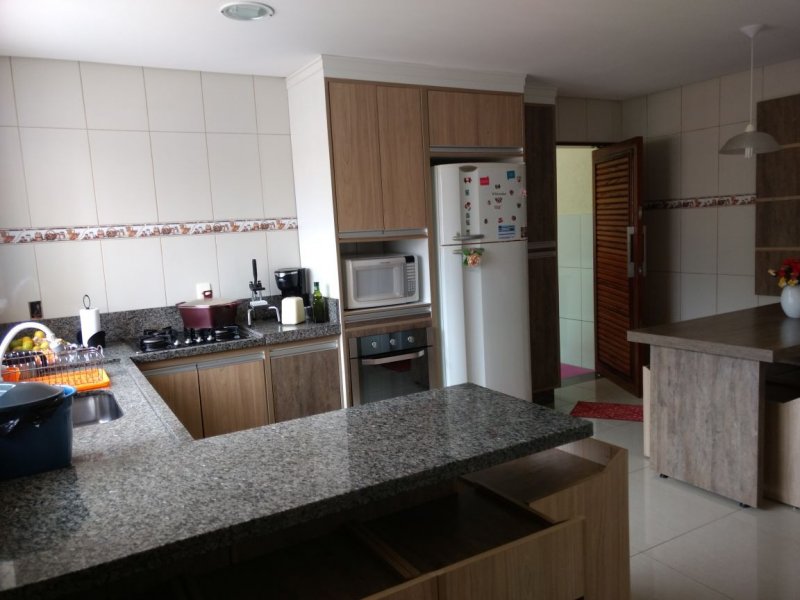 Casa à venda Jardim Monte Libano com 200m² e 3 quartos por R$ 620.000 - 222041031-10-cozinha3.jpg