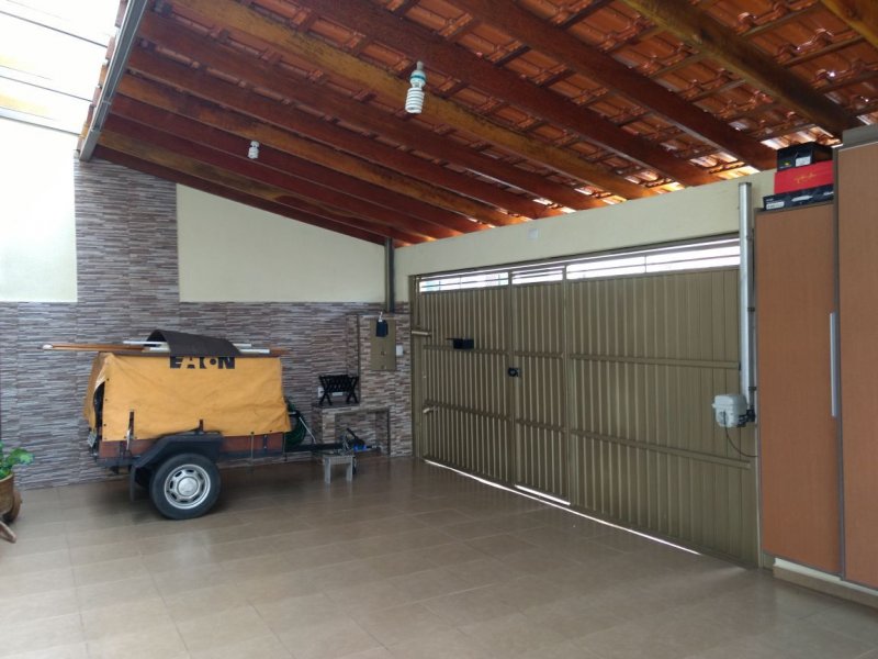Casa à venda Jardim Monte Libano com 200m² e 3 quartos por R$ 620.000 - 337046958-3-garagem2.jpg