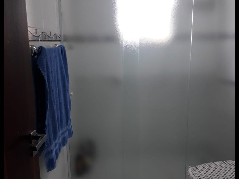 Casa à venda Jardim Monte Libano com 200m² e 3 quartos por R$ 620.000 - 357019845-17-banheiro-social1.jpg