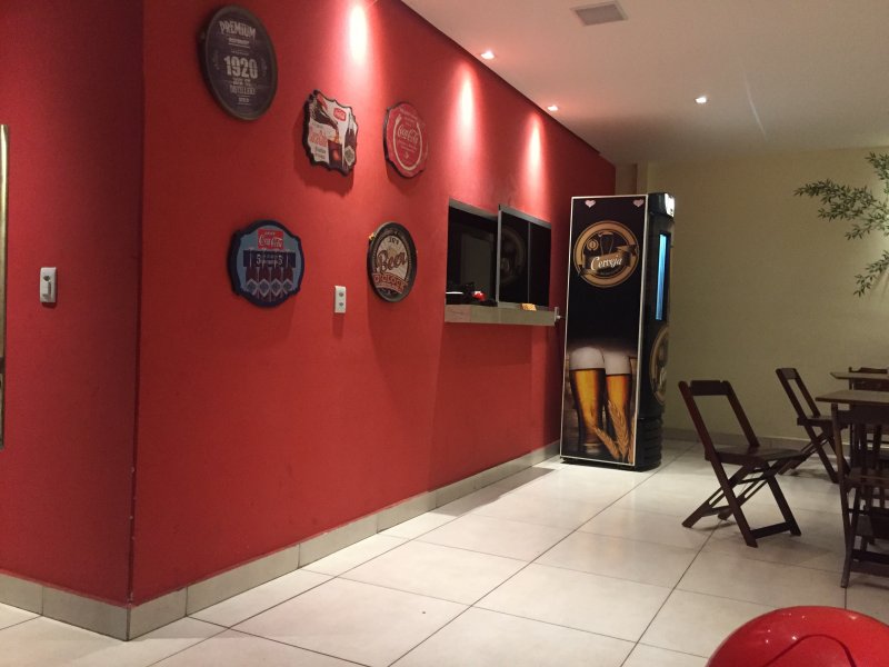 Comercial à venda Setor Centro e Oeste com 300m² e  quartos por R$ 430.000 - 2037565460-img-2936.JPG