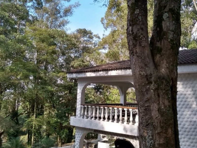 imóvel com 1900m² - Três Montanhas - Osasco