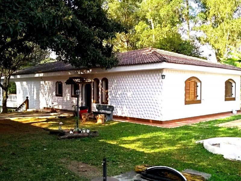 imóvel com 1900m² - Três Montanhas - Osasco