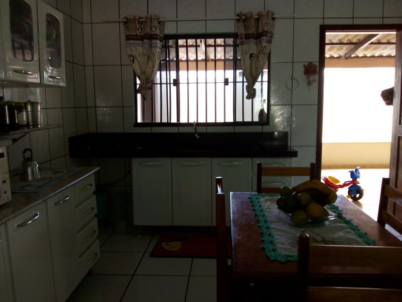 Casa à venda Parque das Araras com 120m² e 2 quartos por R$ 230.000 - 326676626-img-20190321-102116.jpg