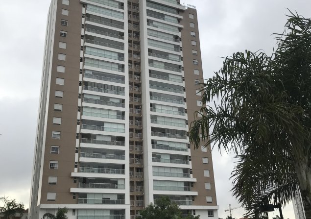 imóvel com 200m²