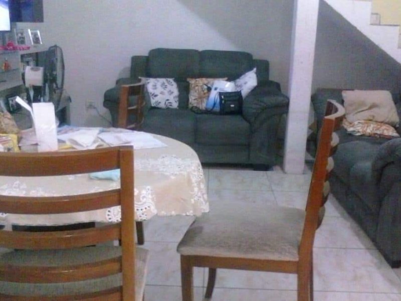 Casa à venda Jardim Adriana com 70m² e 1 quarto por R$ 250.000 - 2067069435-fb-img-1555023353858.jpg