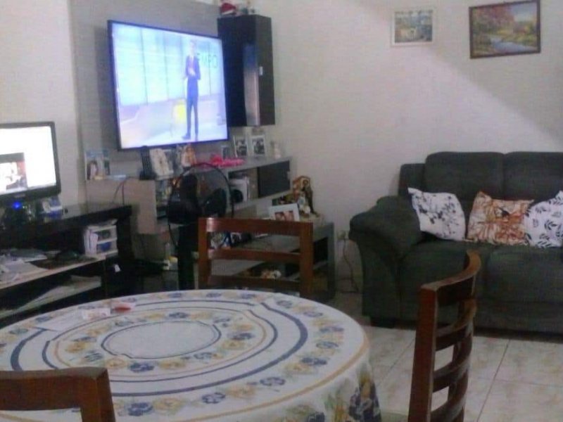 Casa à venda Jardim Adriana com 70m² e 1 quarto por R$ 250.000 - 606052577-fb-img-1555023330858.jpg