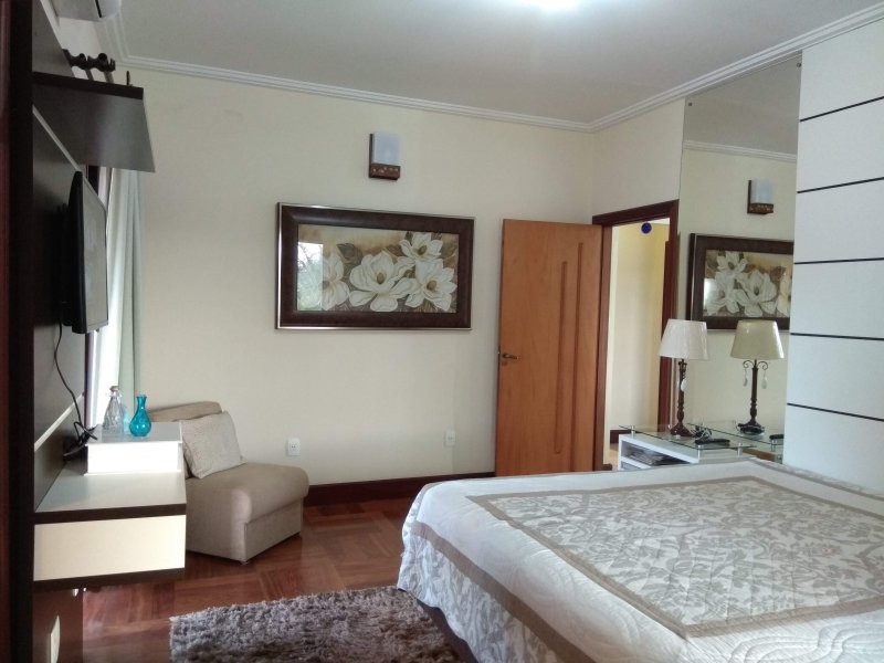 Casa à venda Jardim Residencial Doutor Lessa com 675m² e 3 quartos por R$ 1.300.000 - 2029628091-img-20180925-171448.jpg