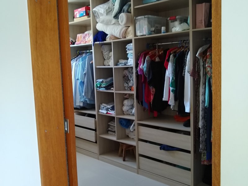Casa de condomínio à venda Portão com 300m² e 4 quartos por R$ 1.350.000 - 207316215-img-20190420-090010466.jpg