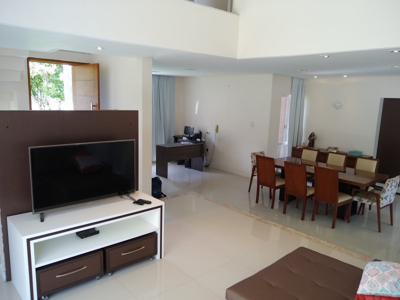 Casa de condomínio à venda Portão com 300m² e 4 quartos por R$ 1.350.000 - 806433174-img-20190420-100506521.jpg